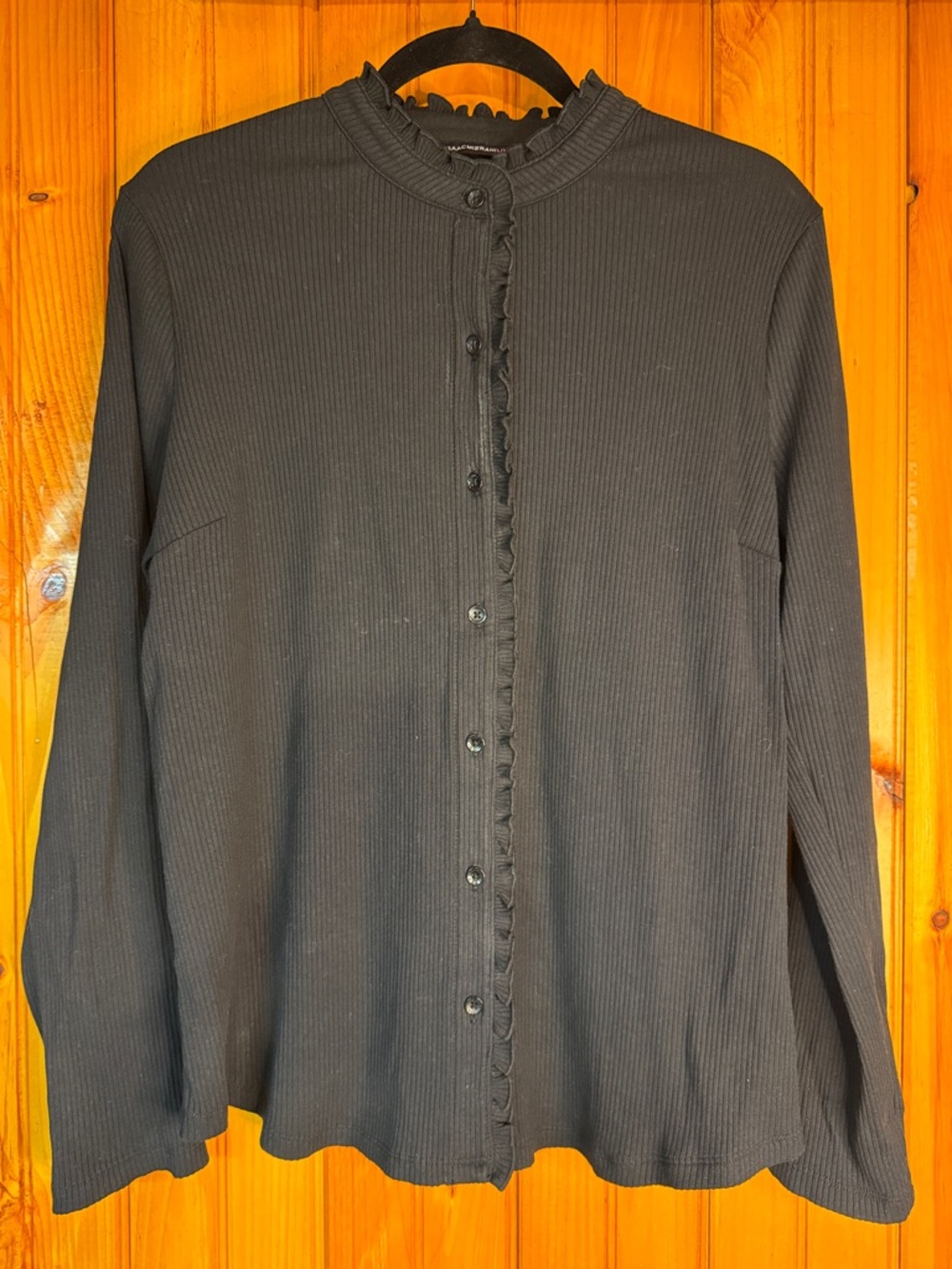Isaac Mizrahi Black Ribbed Ruffle-Neck Button Top